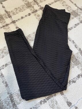 Textured Black Leggings